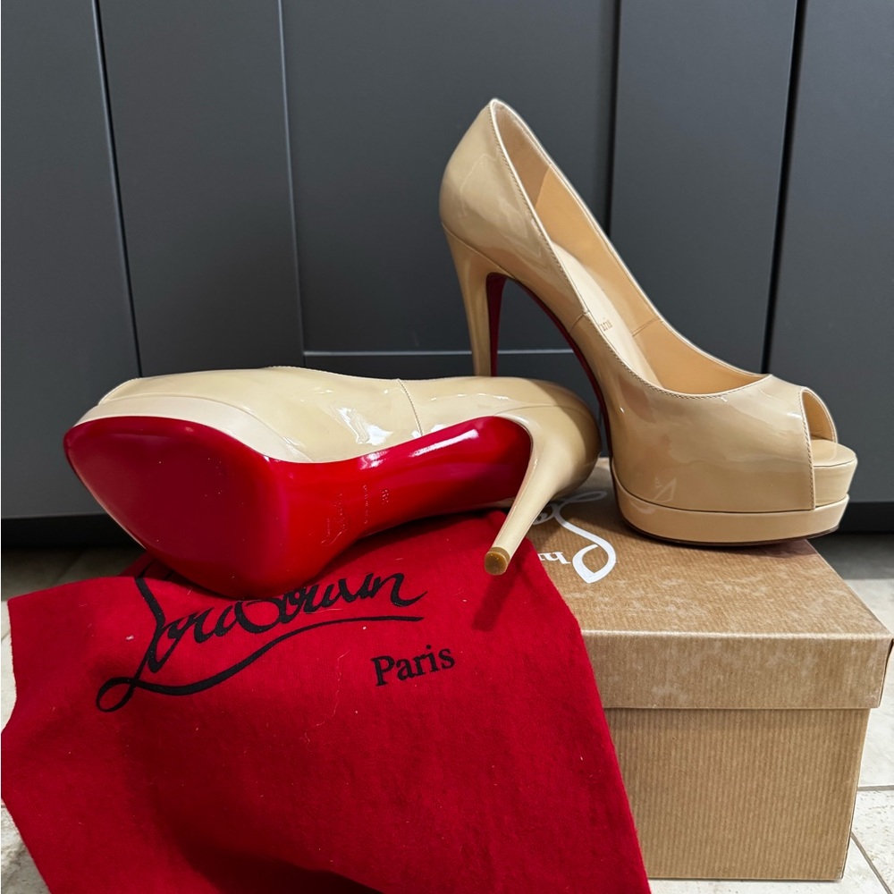 Christian Louboutin Nude Patent Peep-Toe Heels